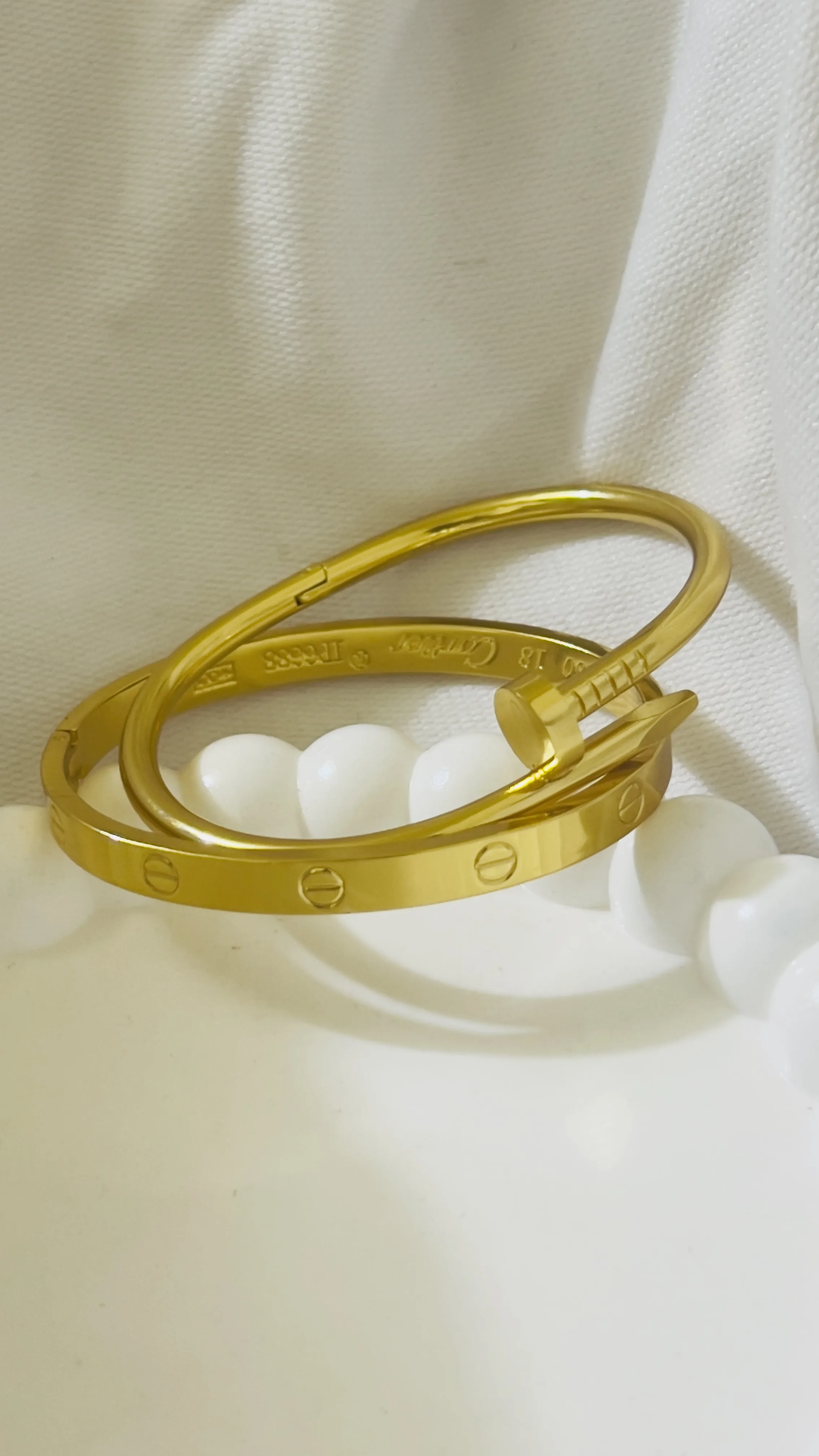 كارتير وبمسار ذهبي