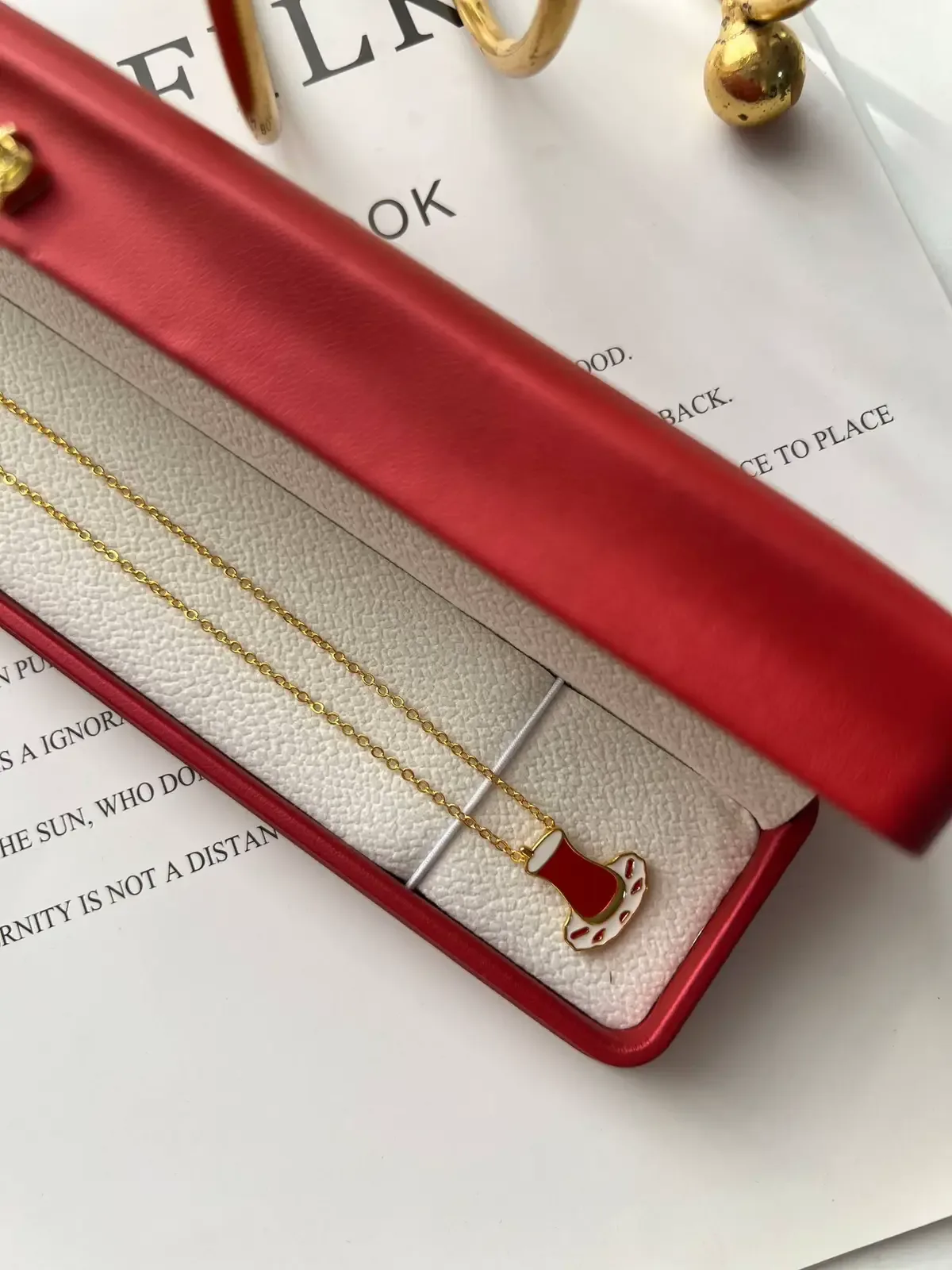 قلادة الجاي